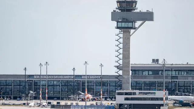 International flights to Canada have started from BER Airport!
