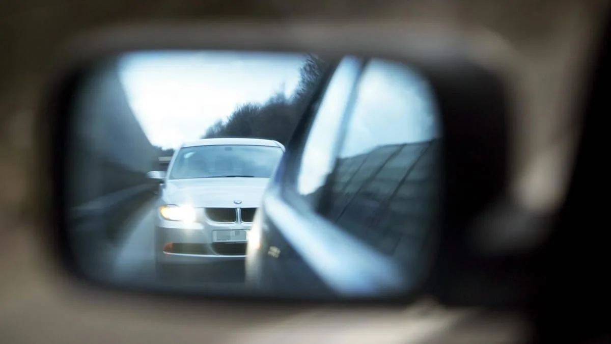 Hazard Light: When Is It Allowed and What Penalties Await?