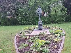 Controversial Theft in Hemer: The Pushkin Statue Has Disappeared!