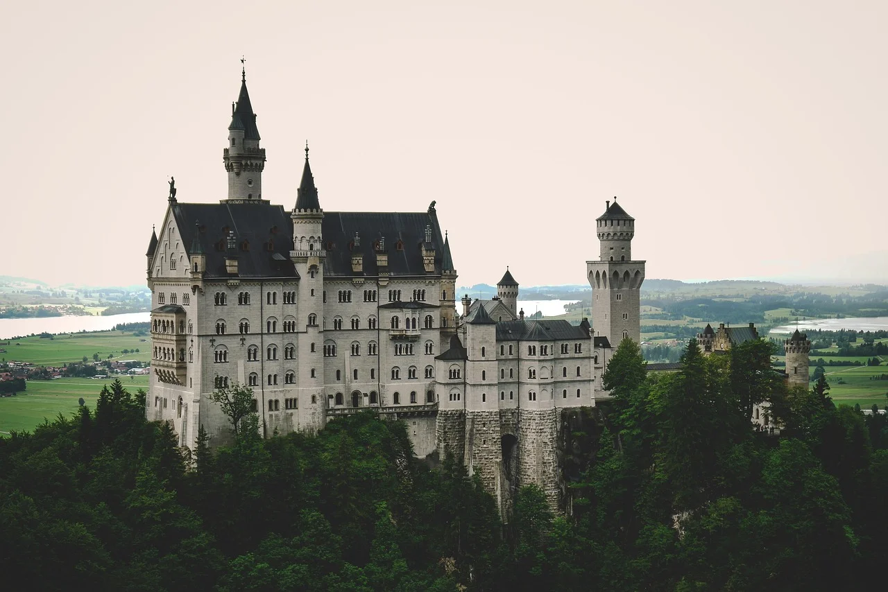 The Glory of a Legend: The Beloved Singer's Return to the Bavarian Tourism Scene