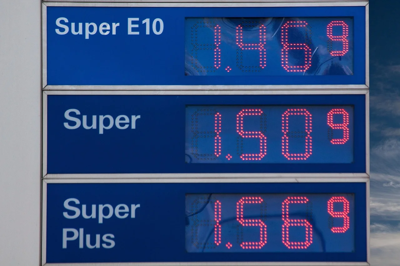 Diesel Prices Set a New Record; E10 Now in the Shadows!