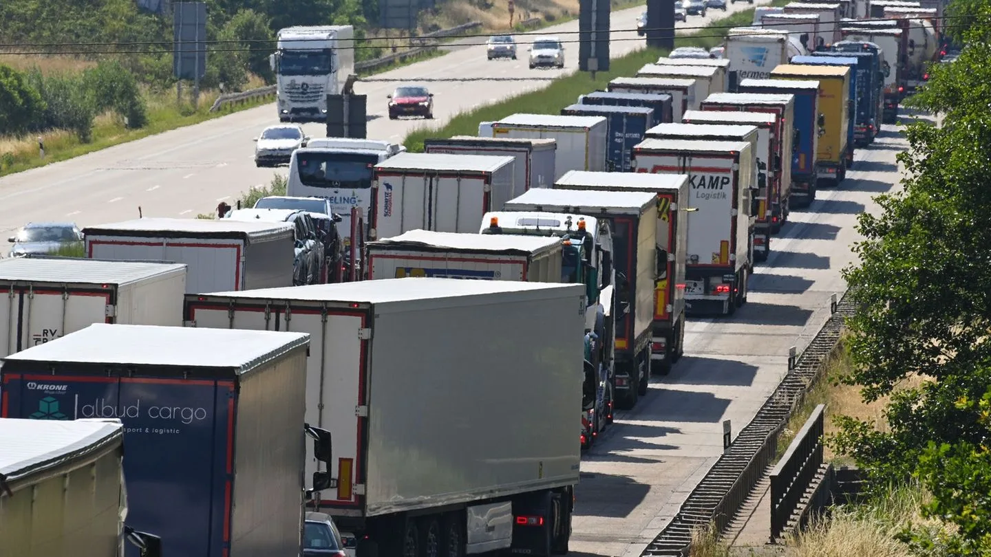 Hot Travel Summer: Where Should We Fear Traffic?