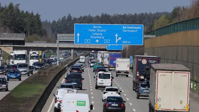 Highways Ahead of Summer Holidays: Where to Expect Heavy Traffic?