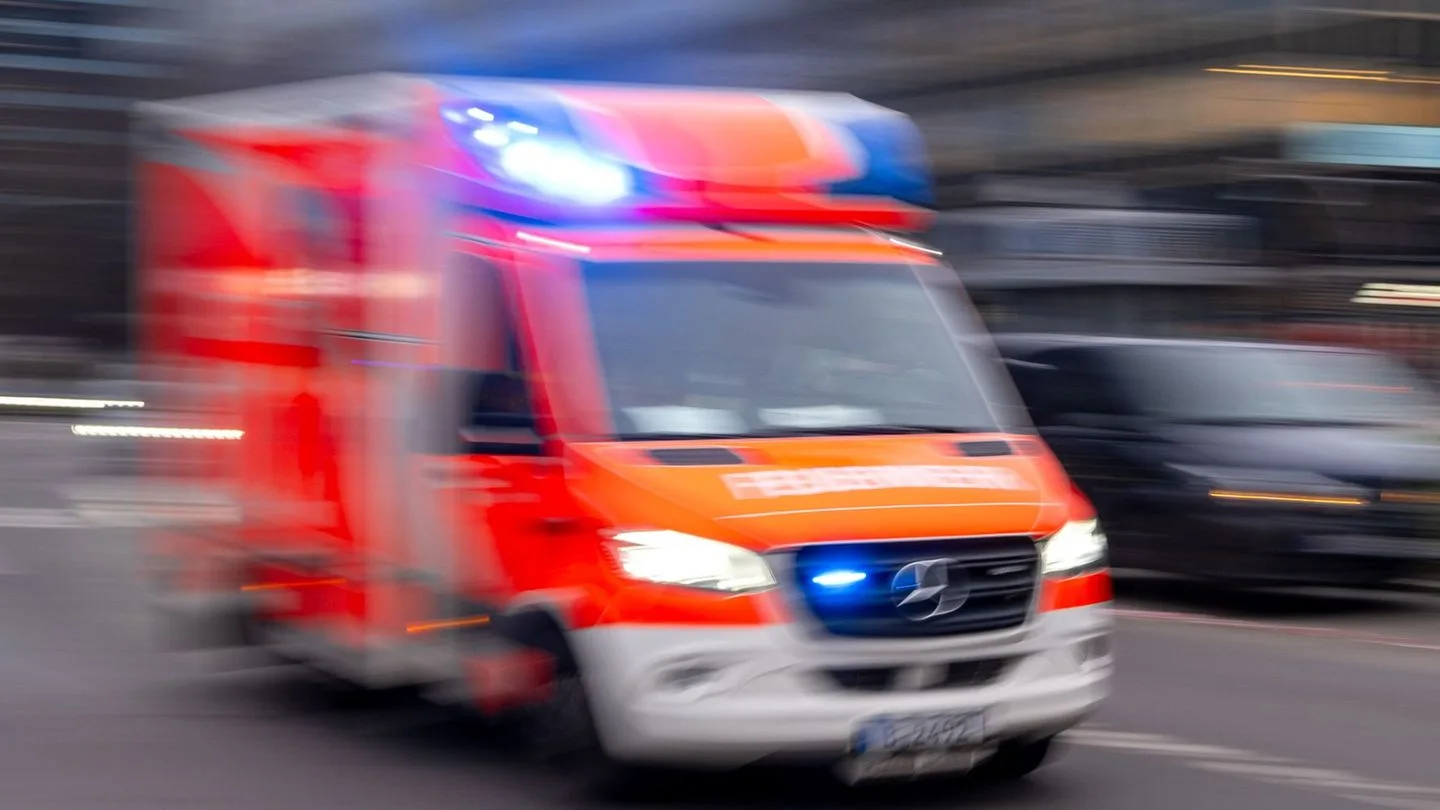 Deadly Fire in Berlin: One Person Killed