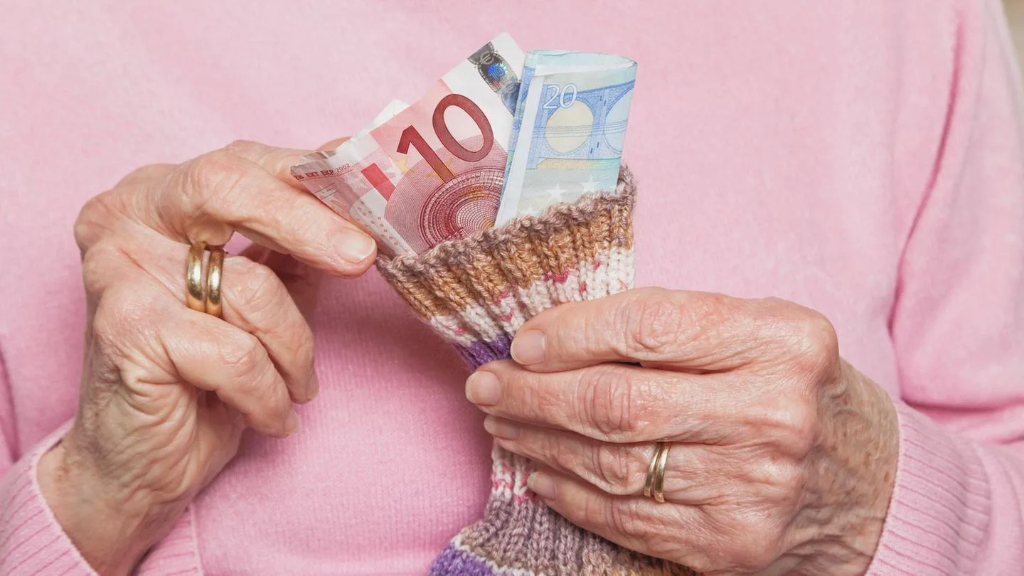 Record Low Pension Payments in Germany: Which Years Are at Risk?