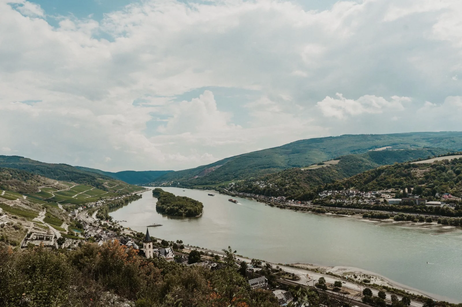 When the Rhine Becomes a Stream!