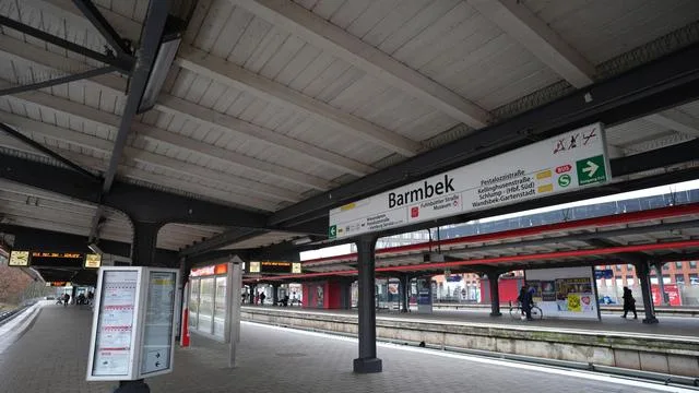 Smart Monitoring of Public Transport Stations with Artificial Intelligence