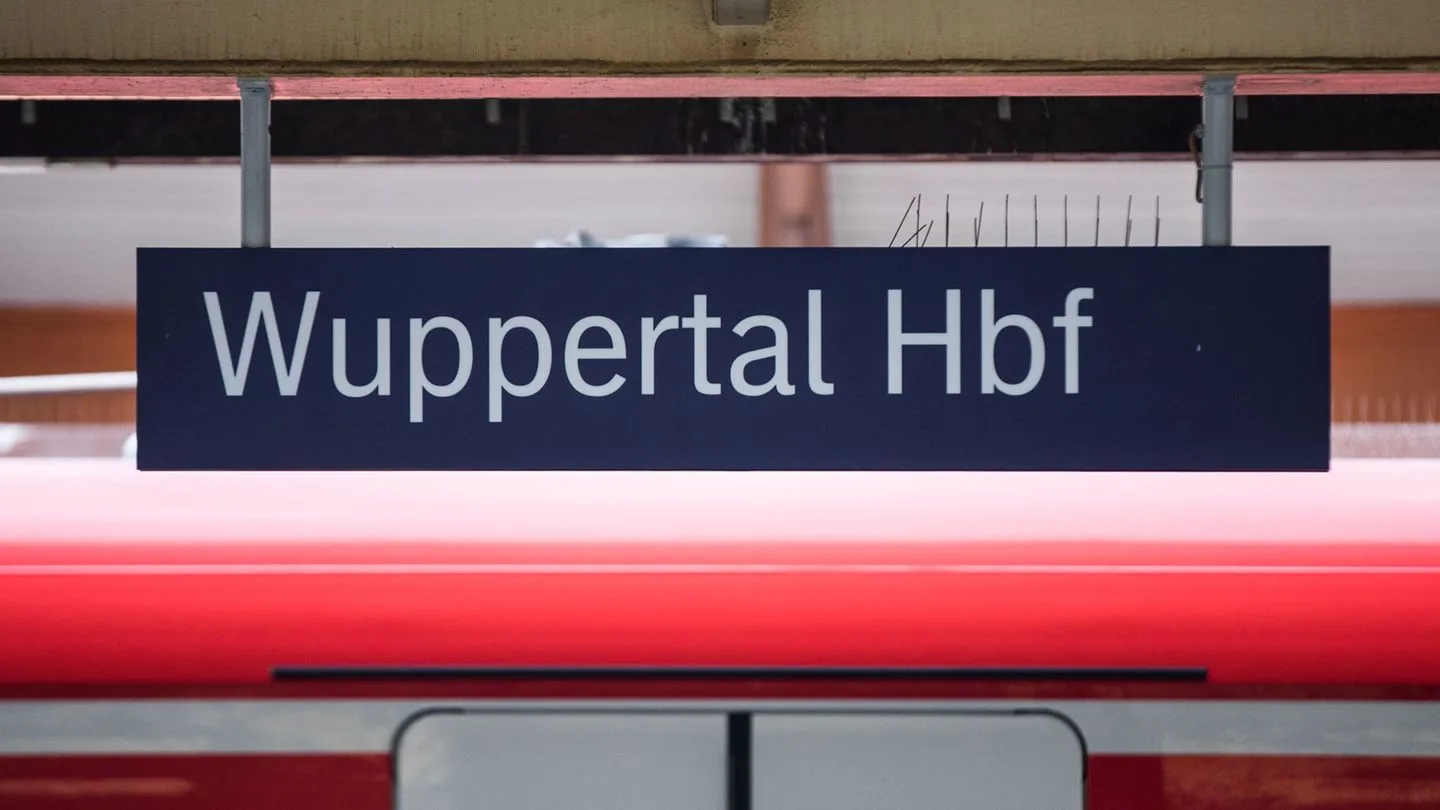 Technical Failure in Signals: Train Disruptions in Wuppertal Again