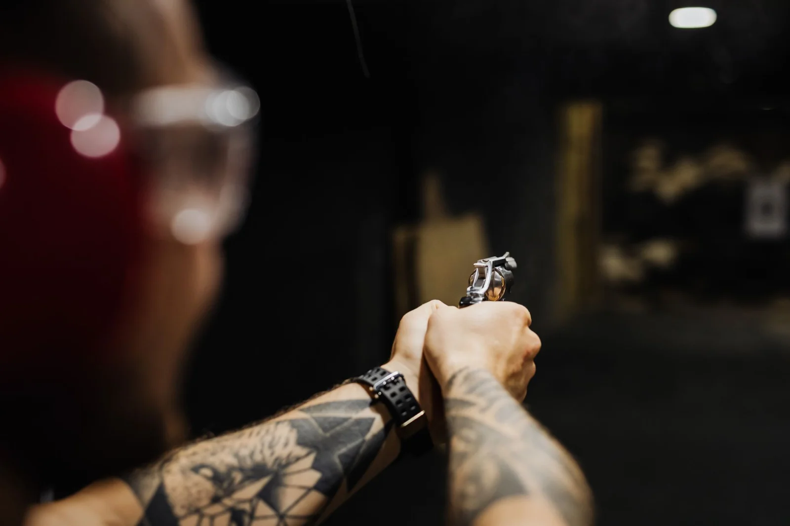 Shooting in Store: Armed Man Fired at the Ground