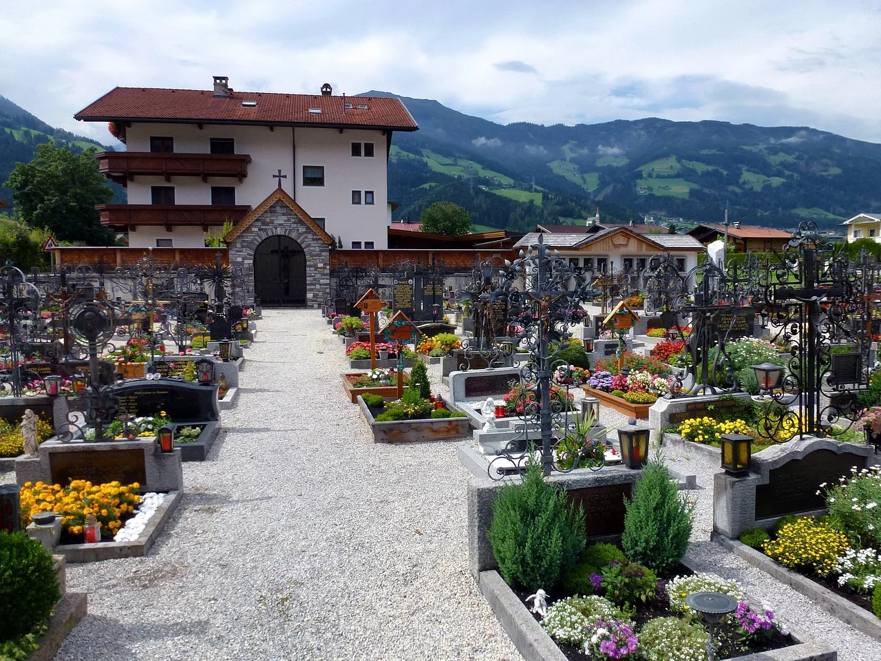 How Can We Revive Cemeteries with Beautiful Flowers?