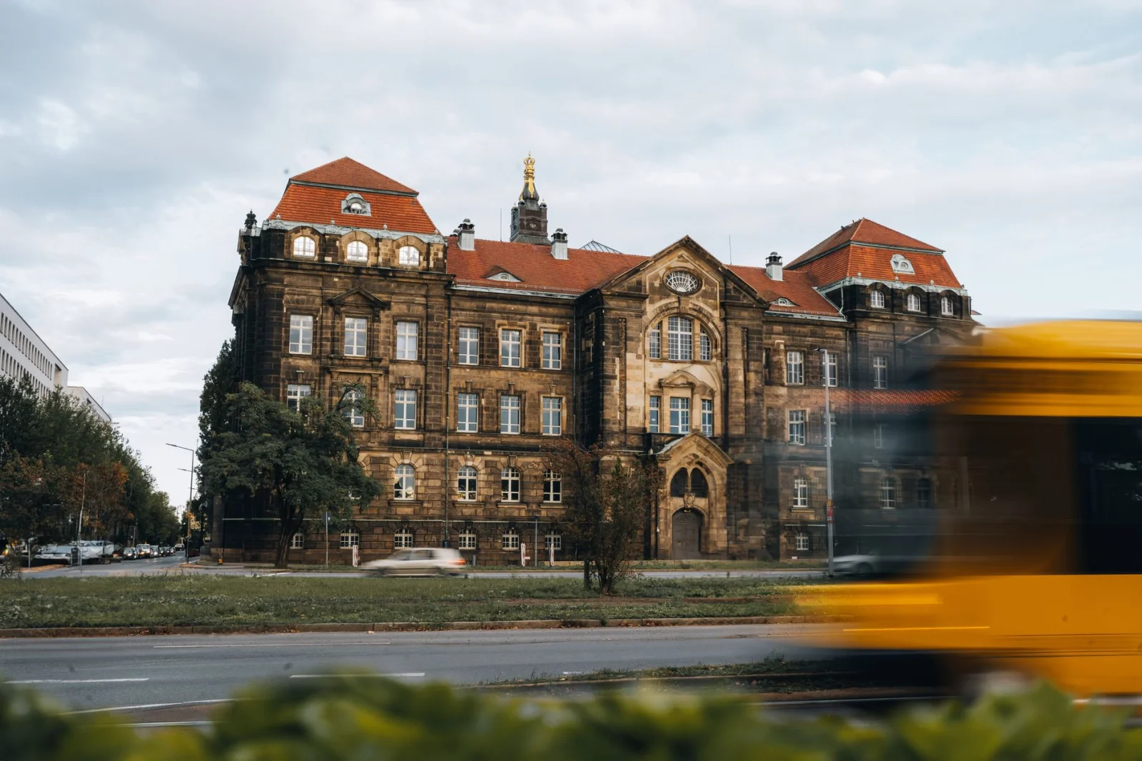 Horrific Accident in Dresden: Tram Collides with Truck