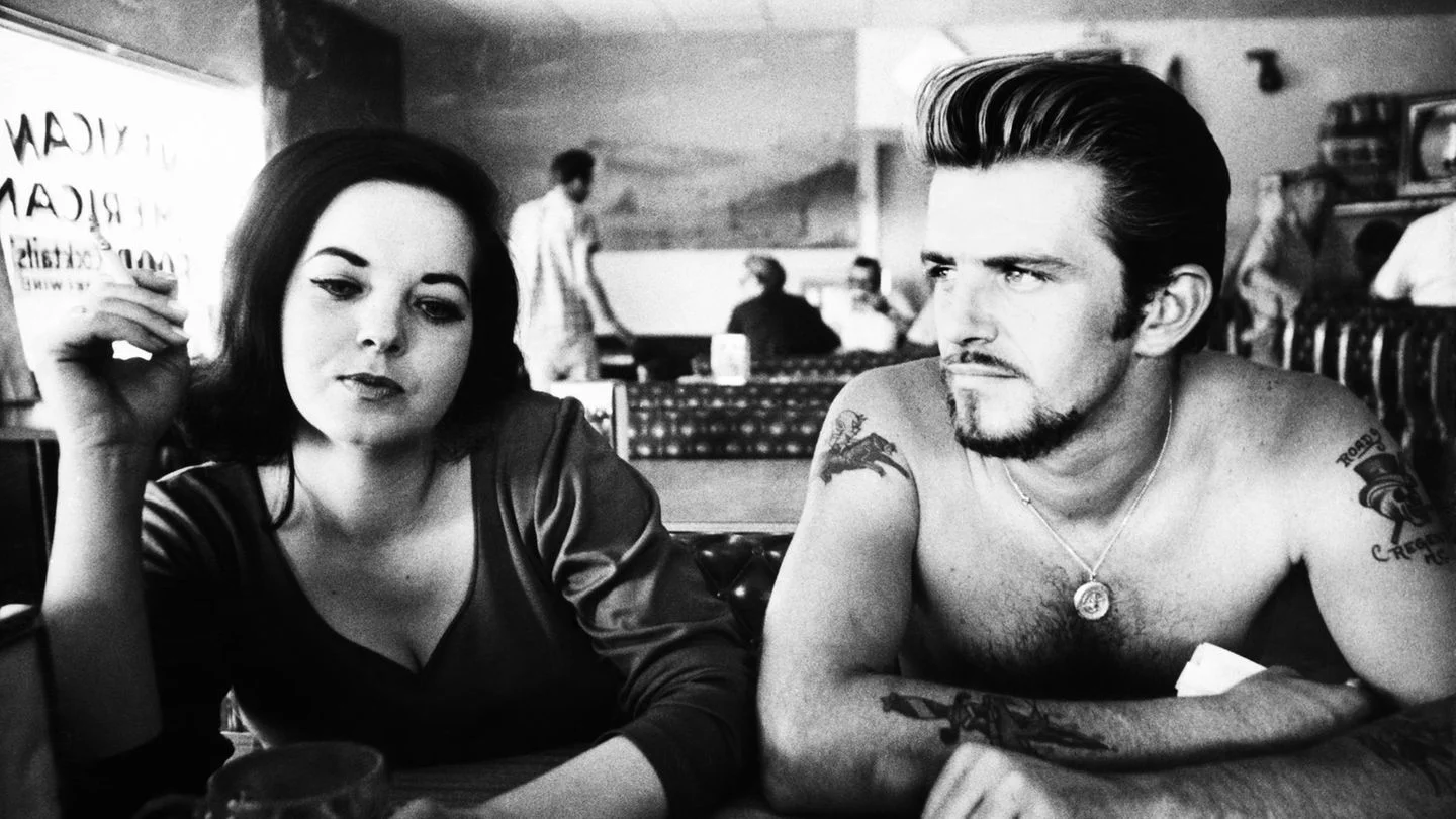 The Controversial World of Dennis Hopper: From Bakers to Amazons in 60s Photos