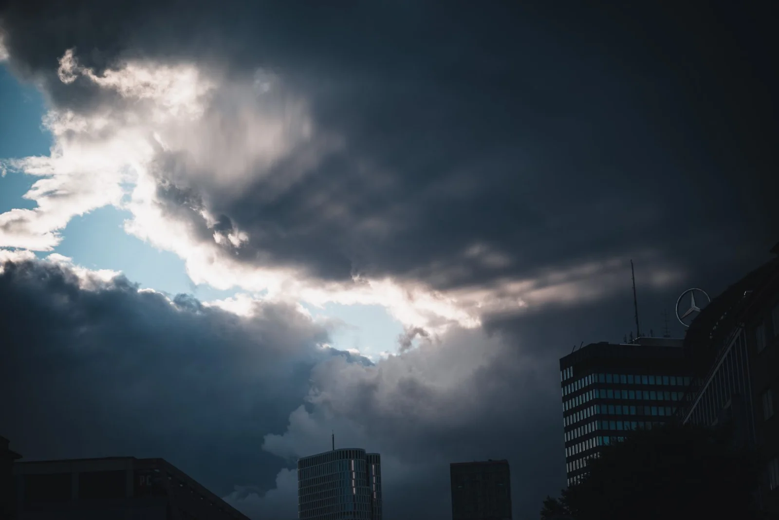 Storm Warning in Berlin and Brandenburg: The Skies are Turning Gray