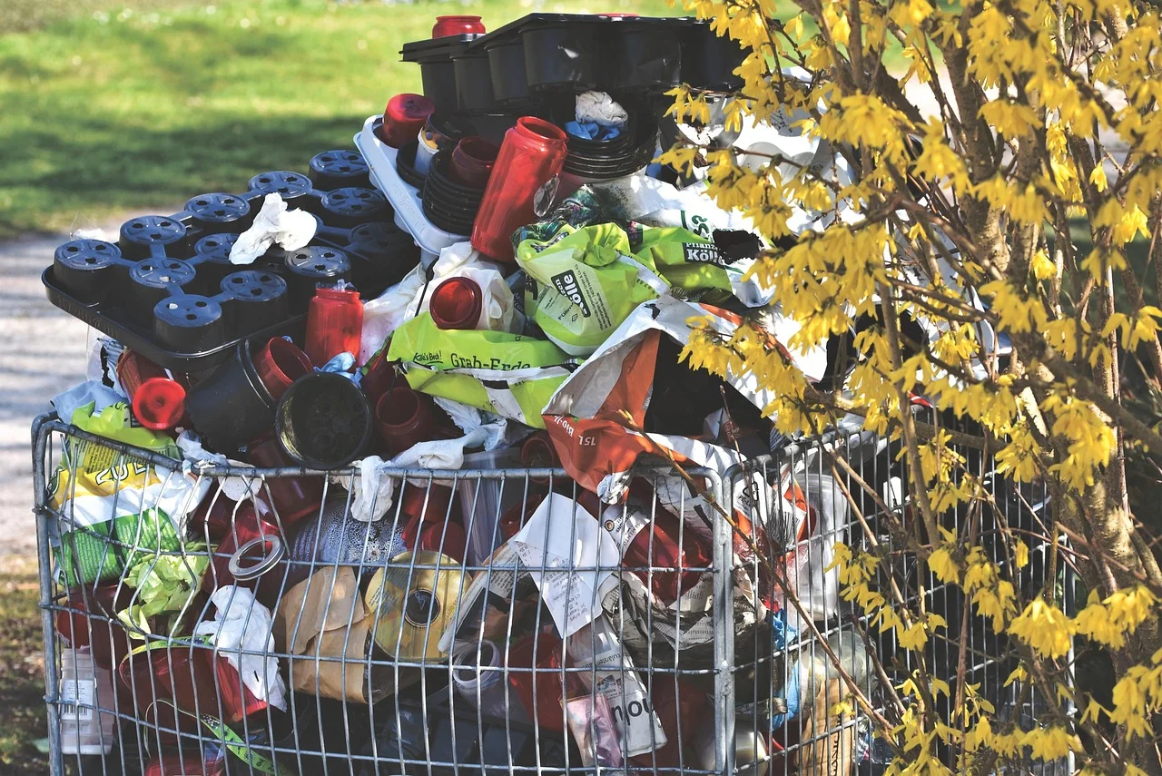 Accusation of Environmental Negligence: A Film of Illegal Waste Dumping in the North Sea