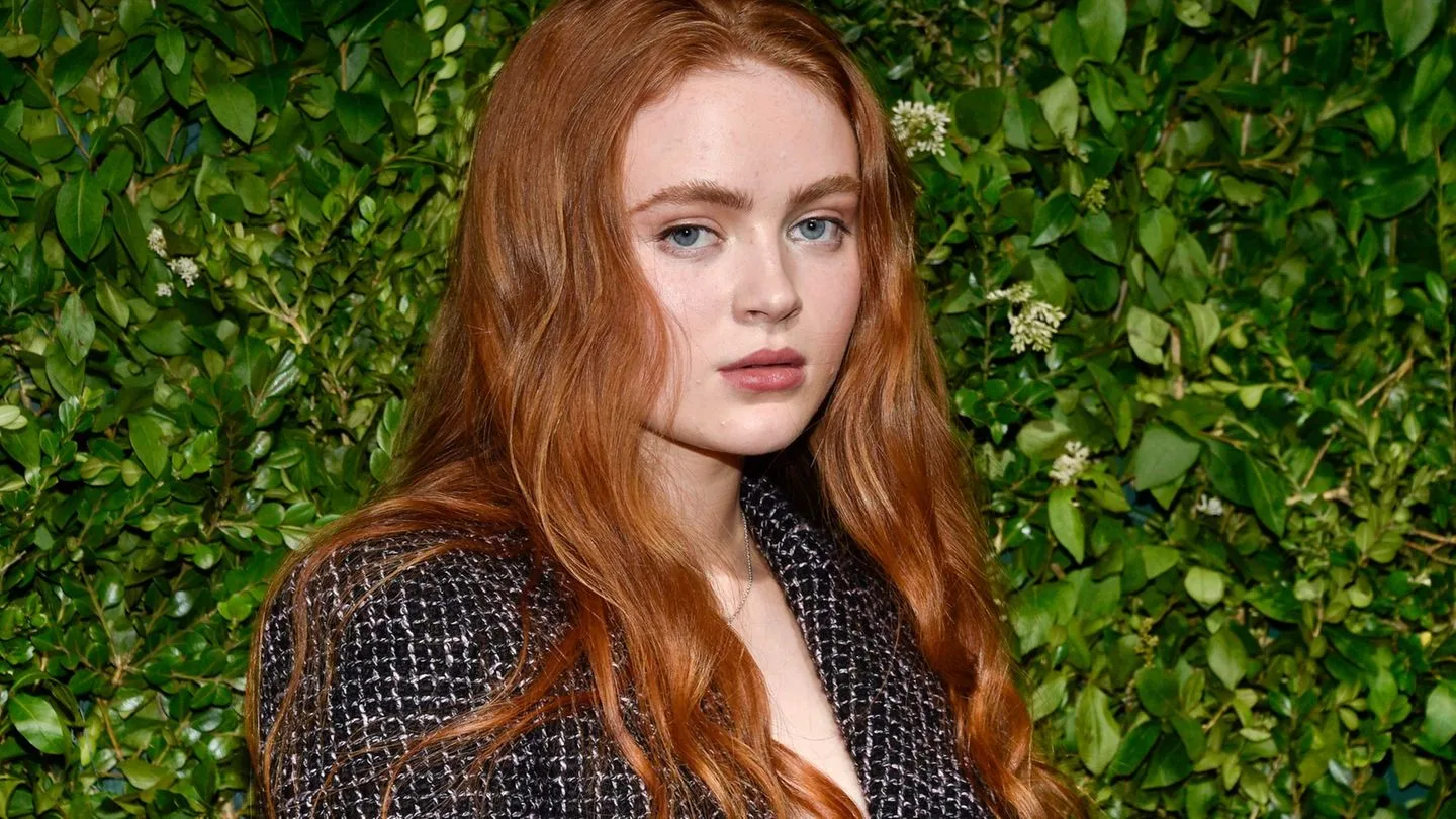 Sadie Sink's Anger at Mobile Phones in Theatre