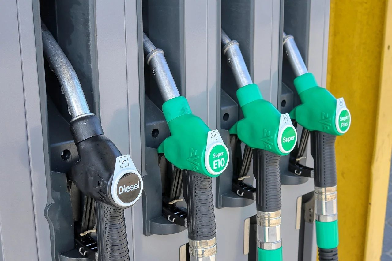 How to Consume Less Gasoline in Summer?