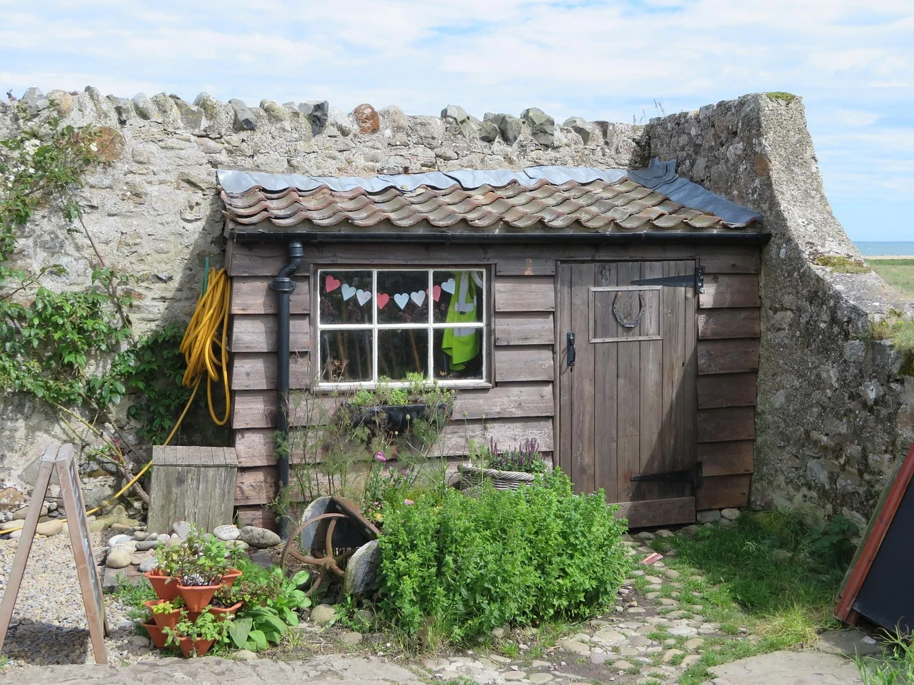 How to Build an Attractive Garden House? A Step-by-Step Guide