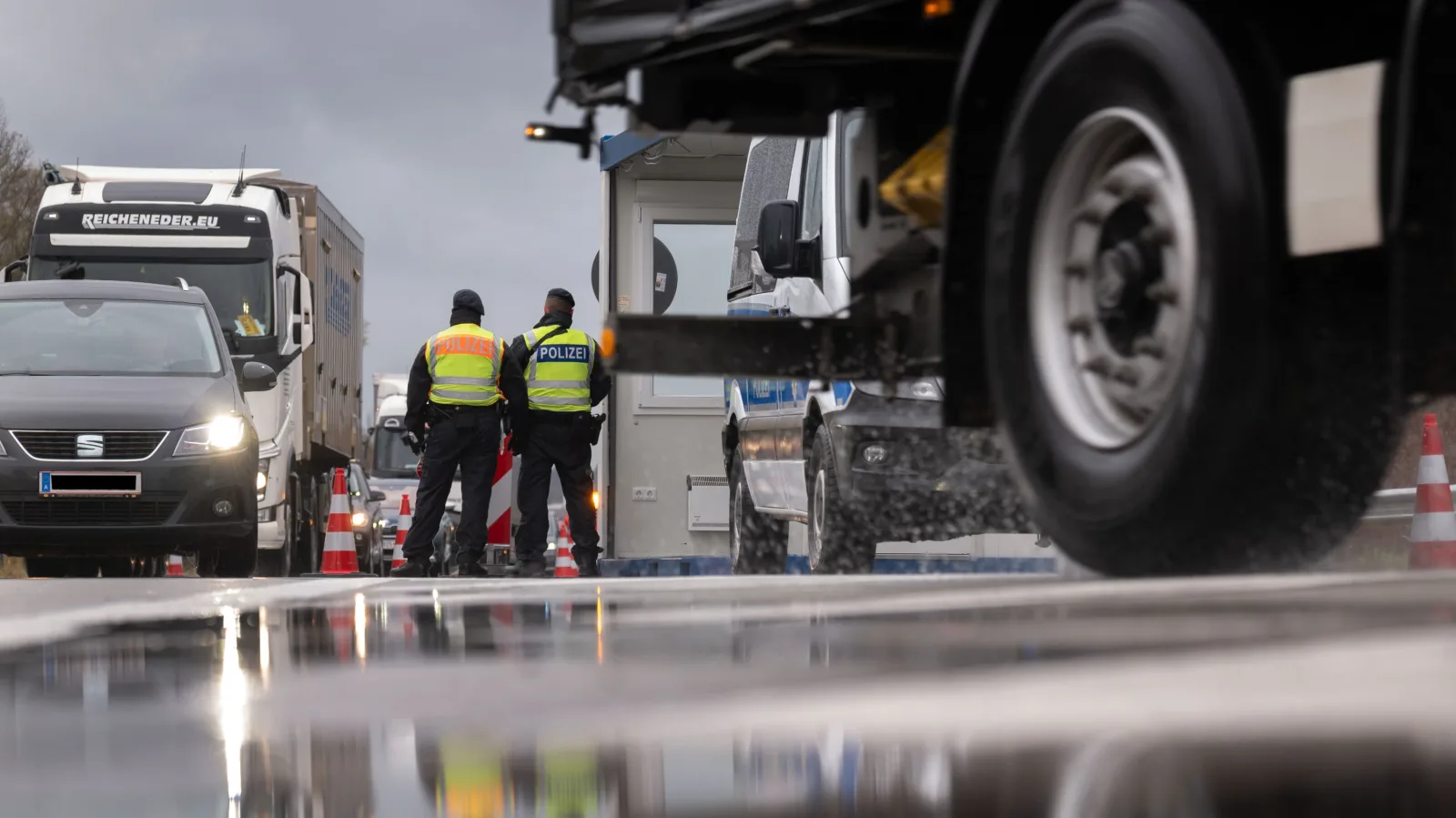 Controversial Ruling: Border Controls in Germany Declared Illegal