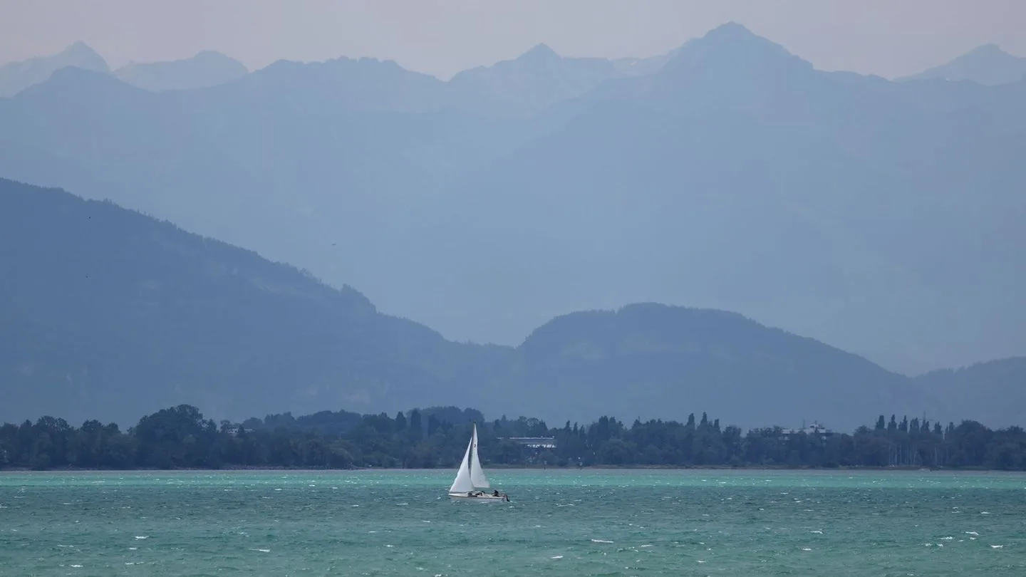 A Calm Summer: Pleasant Temperatures and Mild Rainfall in Bavaria