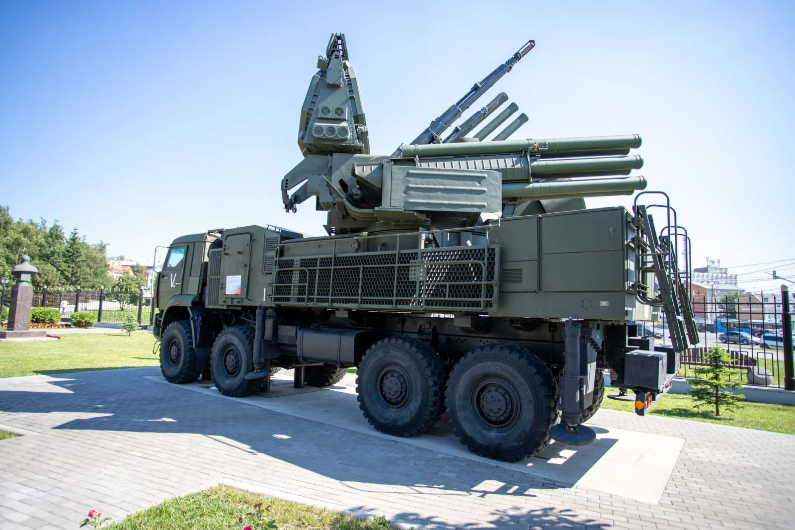 Ukraine's Air Defense Crisis: NATO Under Pressure