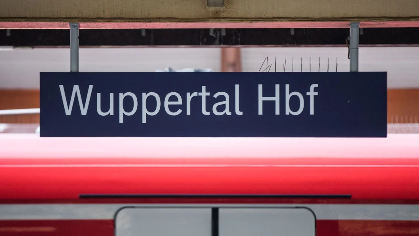 Delays and New Disruptions: Trains Stopped in Wuppertal!