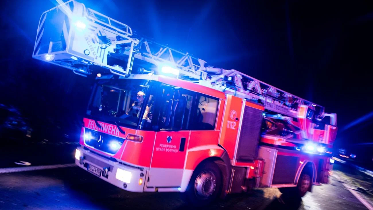 Danger of Corrosive Liquid Leak in Duisburg; Are Residents Safe?