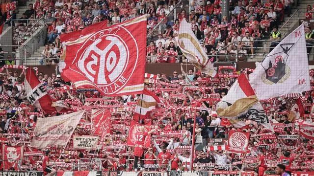 Bundesliga: Mainz Faces Paderborn, Kaiserslautern at Wolfsburg