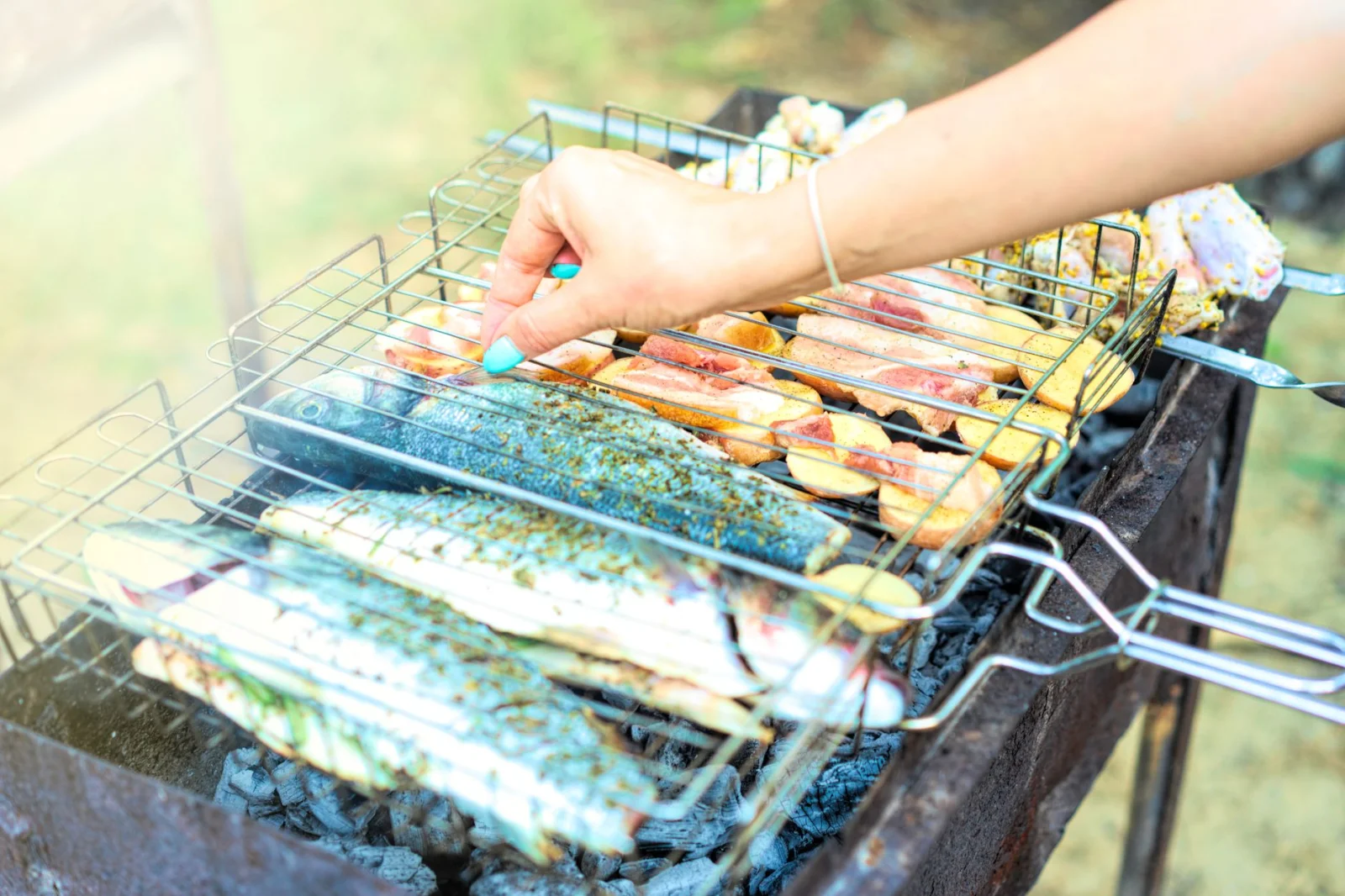 Grilling with Charcoal: A Guide to Grilling Fish and Shrimp
