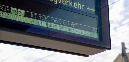 Trains in Trouble: Only 52.6 Percent Arrived on Time!
