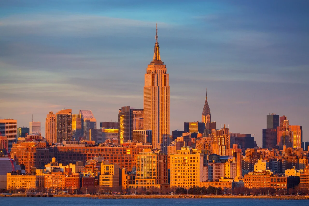 Love at Its Peak: Marriage Proposal Above the Empire State