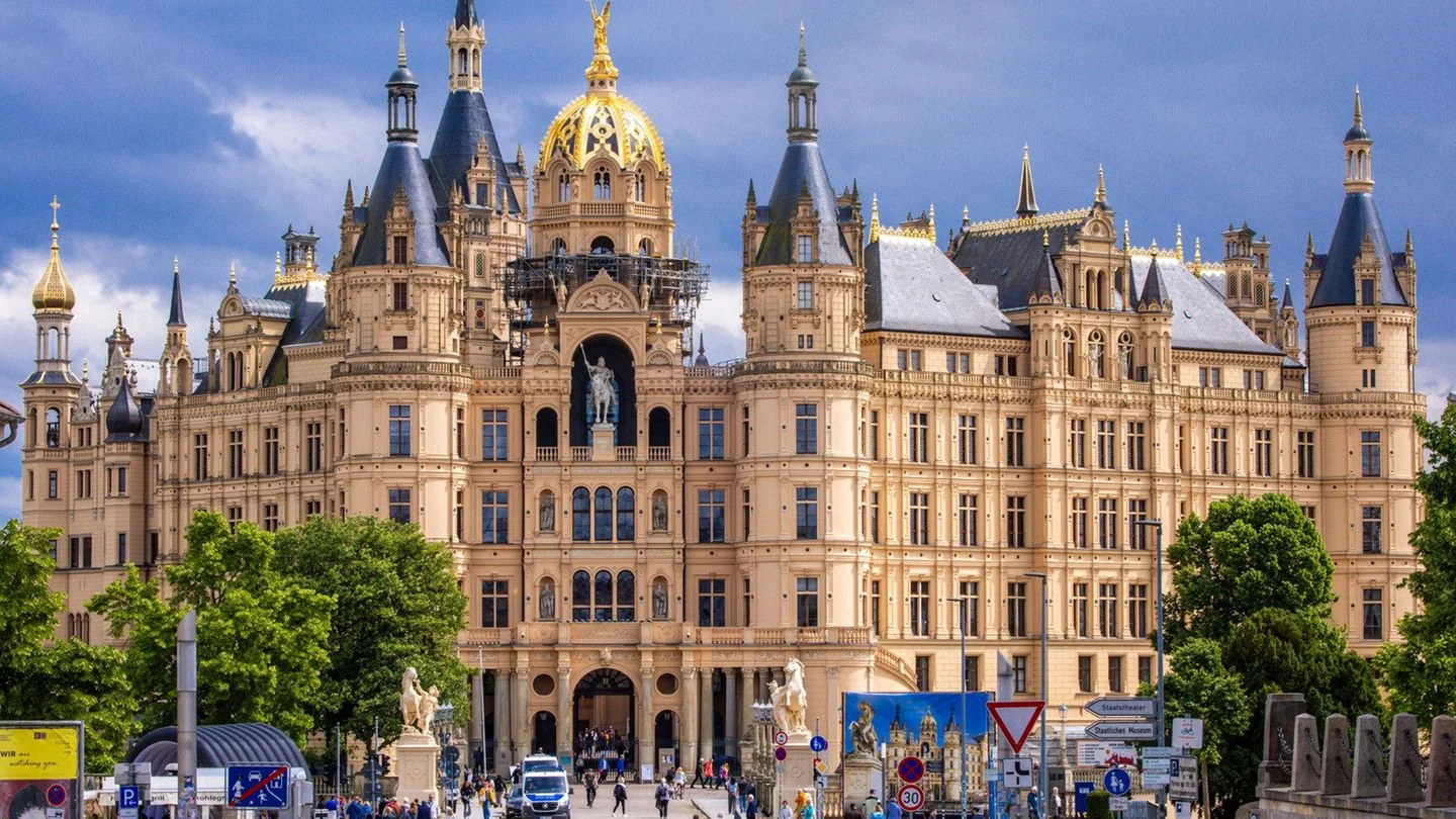 Goodbye Mecklenburg-Vorpommern to Microsoft: A Step Towards Digital Sovereignty