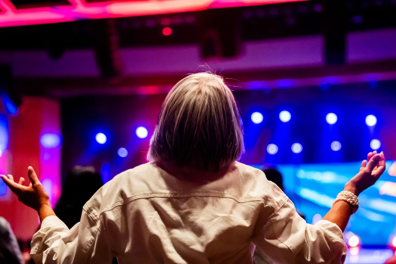 A Surprise at Helene Fischer's Concert: A 92-Year-Old Fan Stopped Everyone