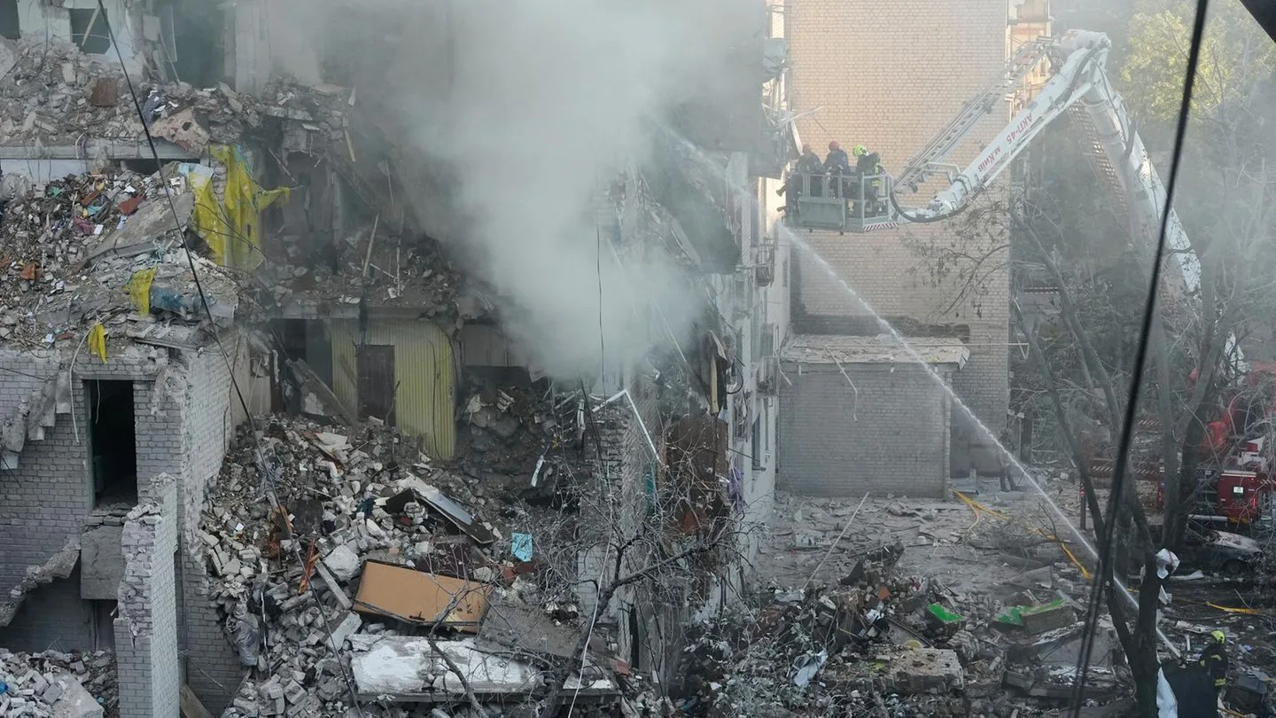 Russia's Deadly Airstrikes on Ukrainian Cities
