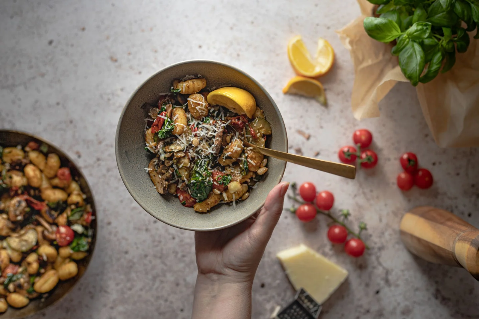 Delicious Gnocchi with Zucchini and Lemon: A Taste of Summer in 35 Minutes!