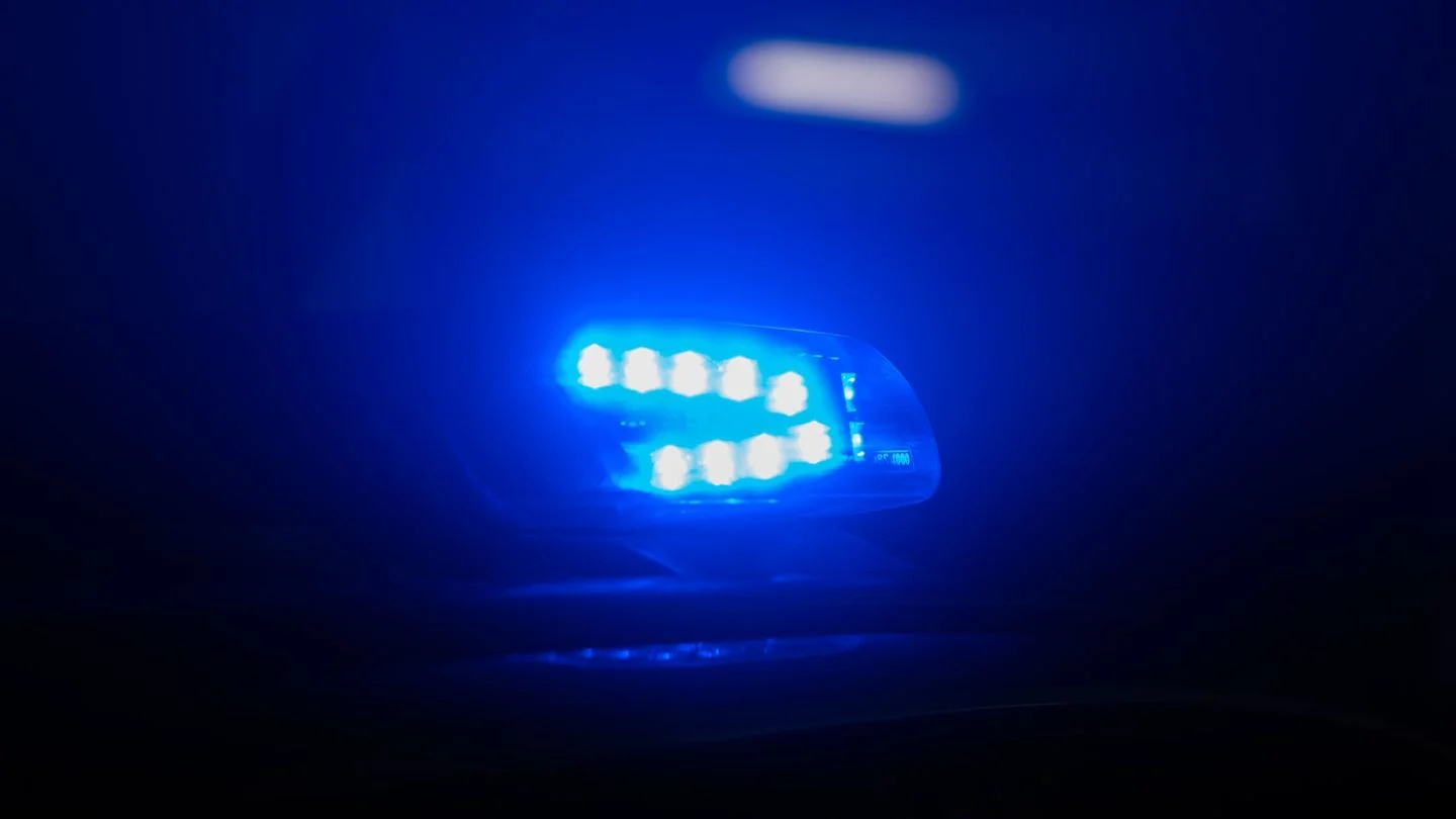 Armed Robbery in Cologne: Ruthless Thieves Strike at Bakery
