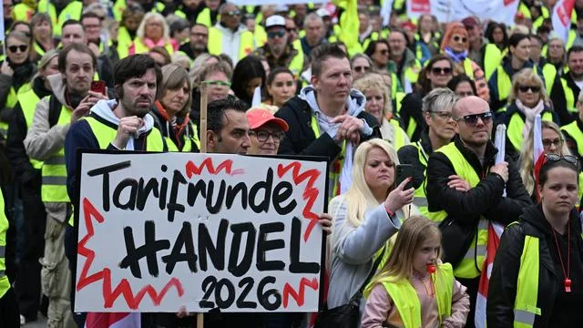 Nationwide Workers' Strike: Increased Pressure on Retailers!