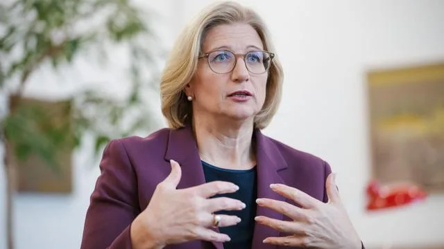 A Transformation in Government Policies: Reforms Approved by Leadership