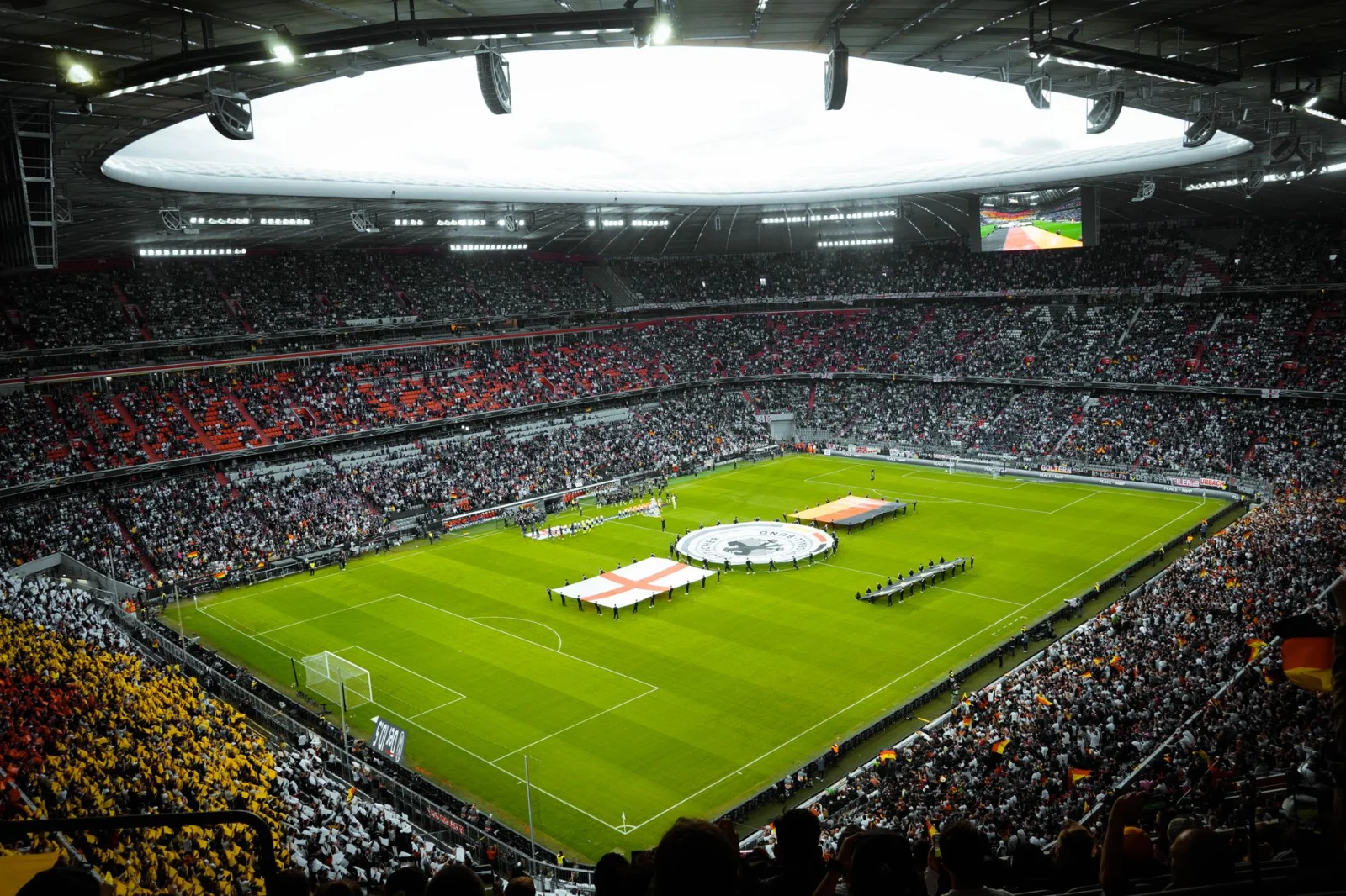 The Pressure of Fans on the Coach of Erfurt; The Battle for Promotion in the Regional League
