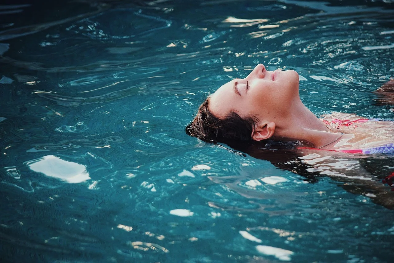 Endless Pleasure at the Best Natural Pool with Shining Stars
