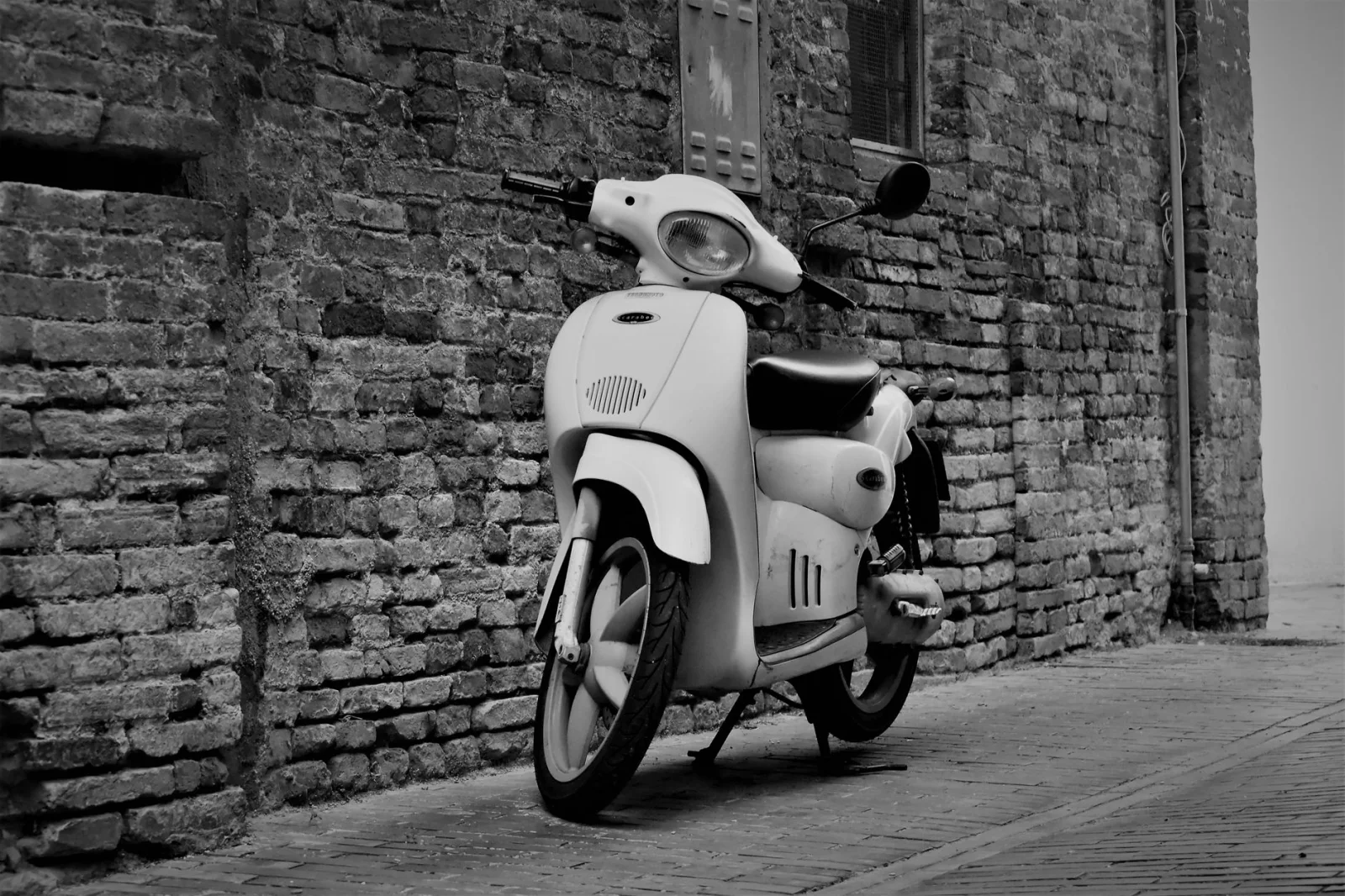 Controversial Accident: 15-Year-Olds Took to the Streets with Moped
